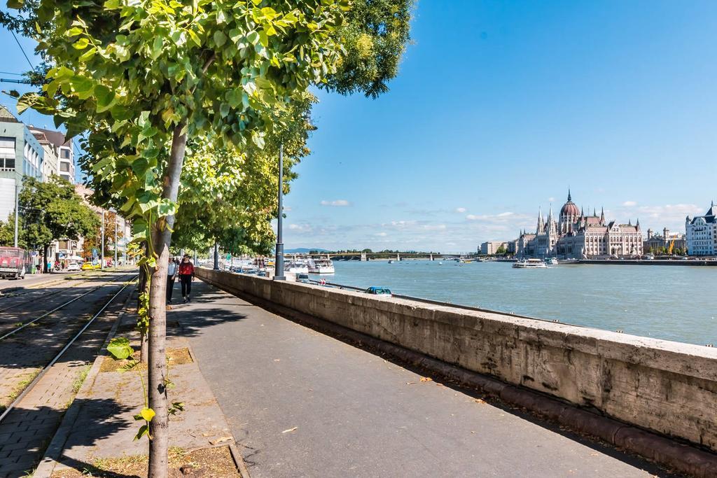 Mickey'S Chain Bridge Apartments Budapest Exterior photo